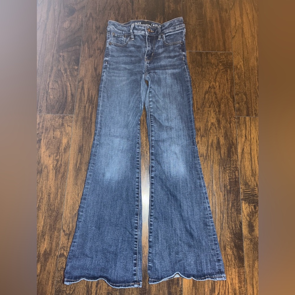 AMERICAN EAGLE FLAIR JEANS 
DARK WASH